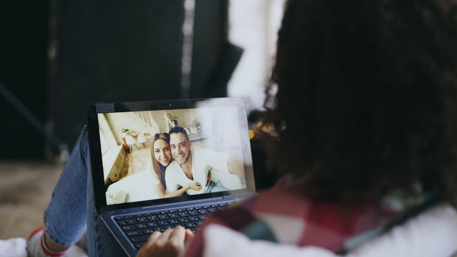  Online Relationships