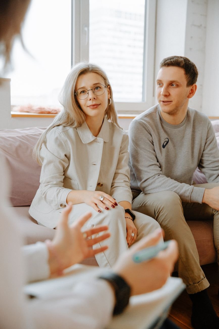 Can Therapy Help Couples Rebuild Trust?