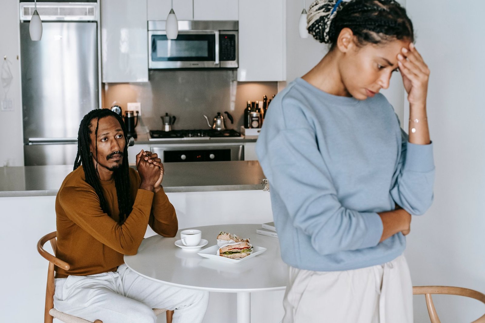 How to Stop Overthinking in a Relationship