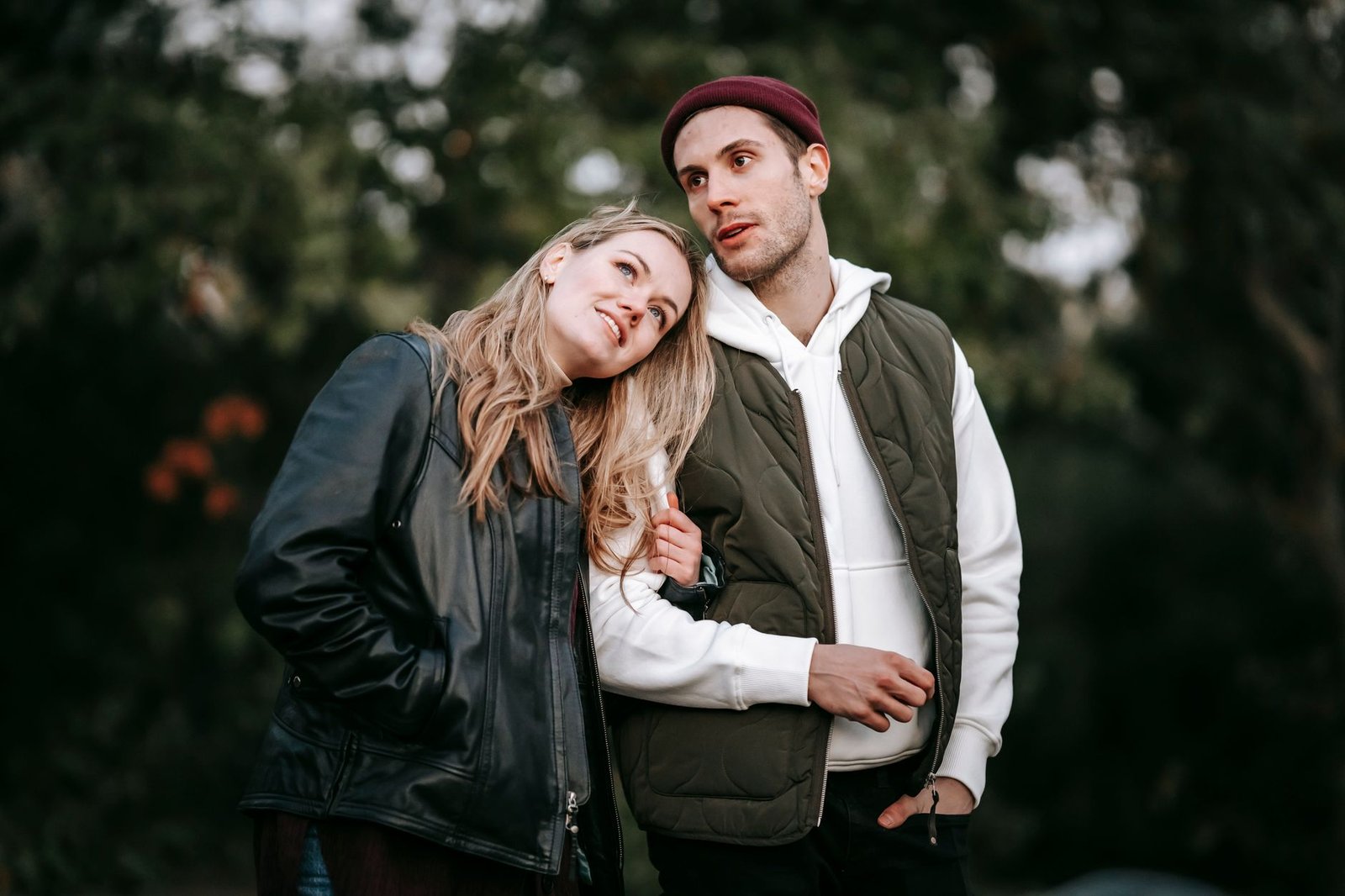 Why are couples not honest in a relationship?